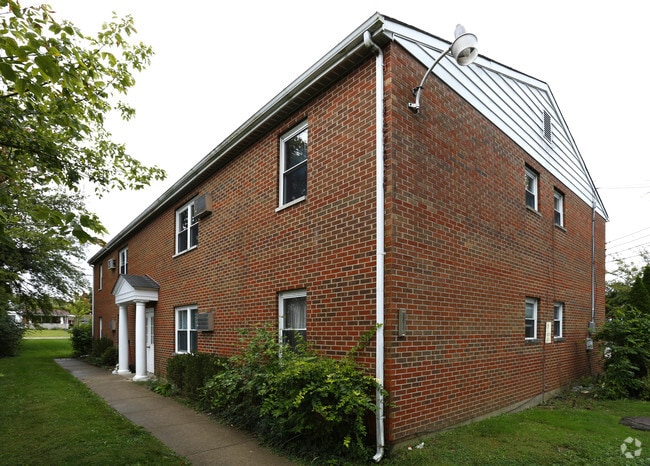 Building Photo - 5271 Hester Rd Rental
