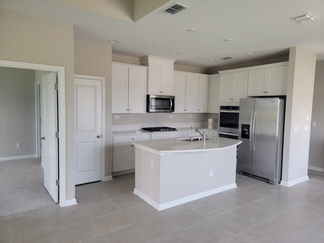 Photo - 808 Cherry Elm Dr