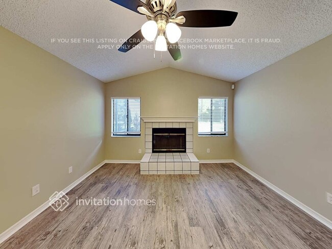 Photo - 20209 Macon Pkwy