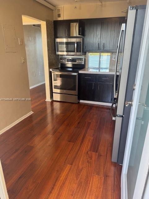 Building Photo - 1075 NE Miami Gardens Dr