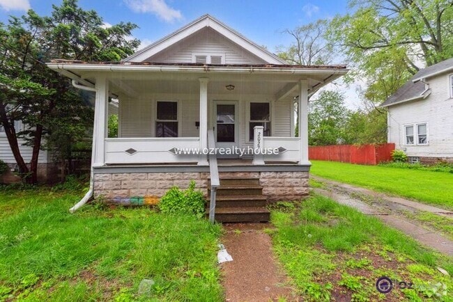 Building Photo - 2027 Berkshire Pl Rental