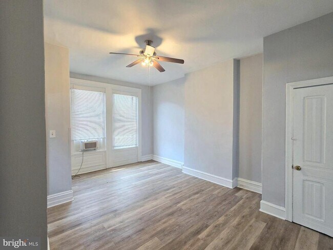 Photo - 3913 Baltimore Ave