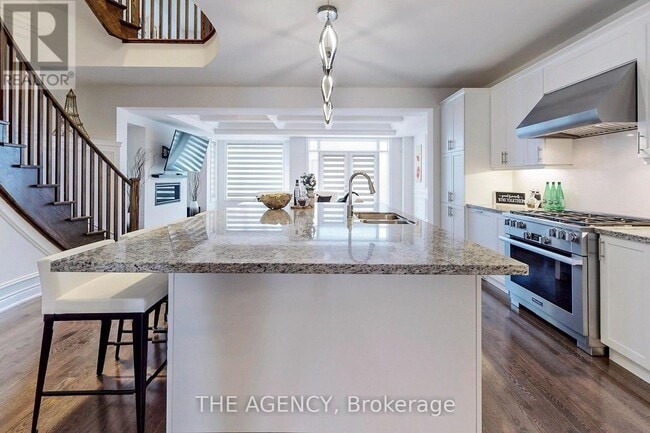 Photo - 7 Kipling Grove Ct
