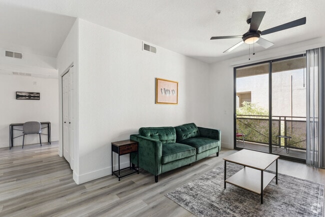 Building Photo - 6610 N 93rd Ave Rental