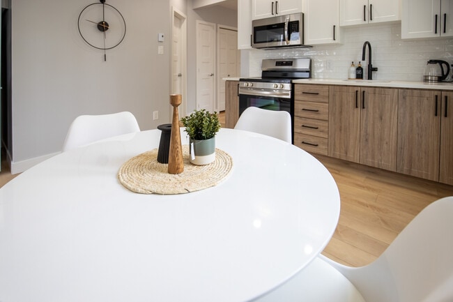 Photo - Newly renovated 1-bedroom apartment in Hull Unit B