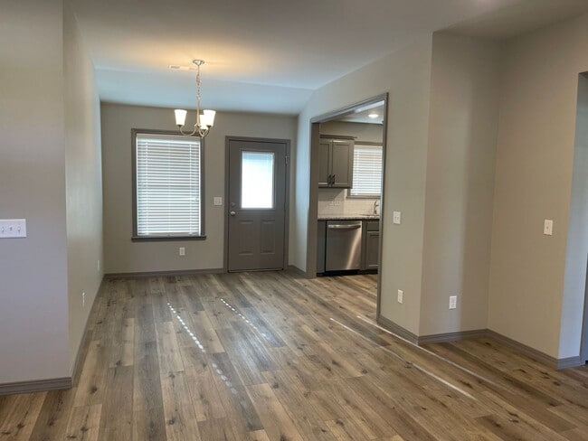 Photo - 104 Pr Crk Rd