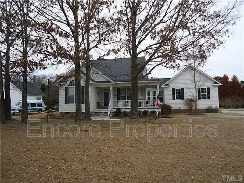 Photo - 1008 Elmsleigh Way House