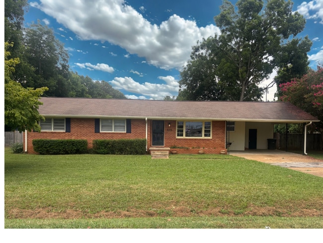 Building Photo - 9115 Strong Dr SE Rental