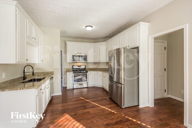 Photo - 3511 Wellsley Dr