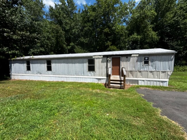 Building Photo - 2/2 Mobile Home in Ruthfordton County, NC in Ellenboro