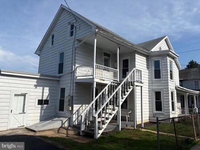 Photo - 50 E North St Unit 1