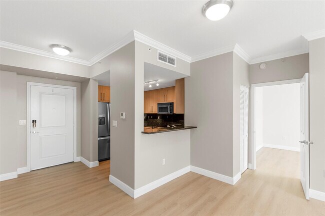 Photo - 511 SE 5 Ave Unit 910