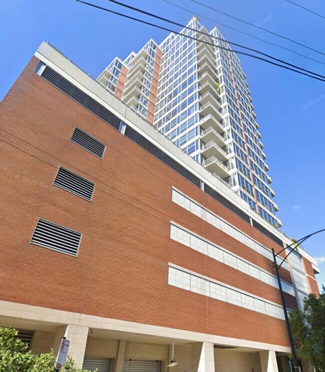 Building Photo - 1600 S Prairie Ave Unit 1204 Rental