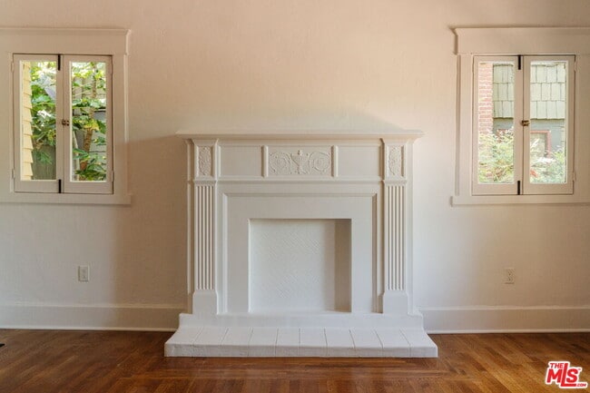 Photo - 2170 W 24th St