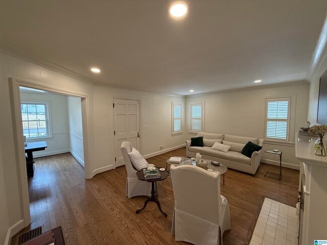 Photo - 1848 Lancaster Rd