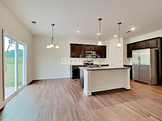 Photo - 4300 Spregan Way