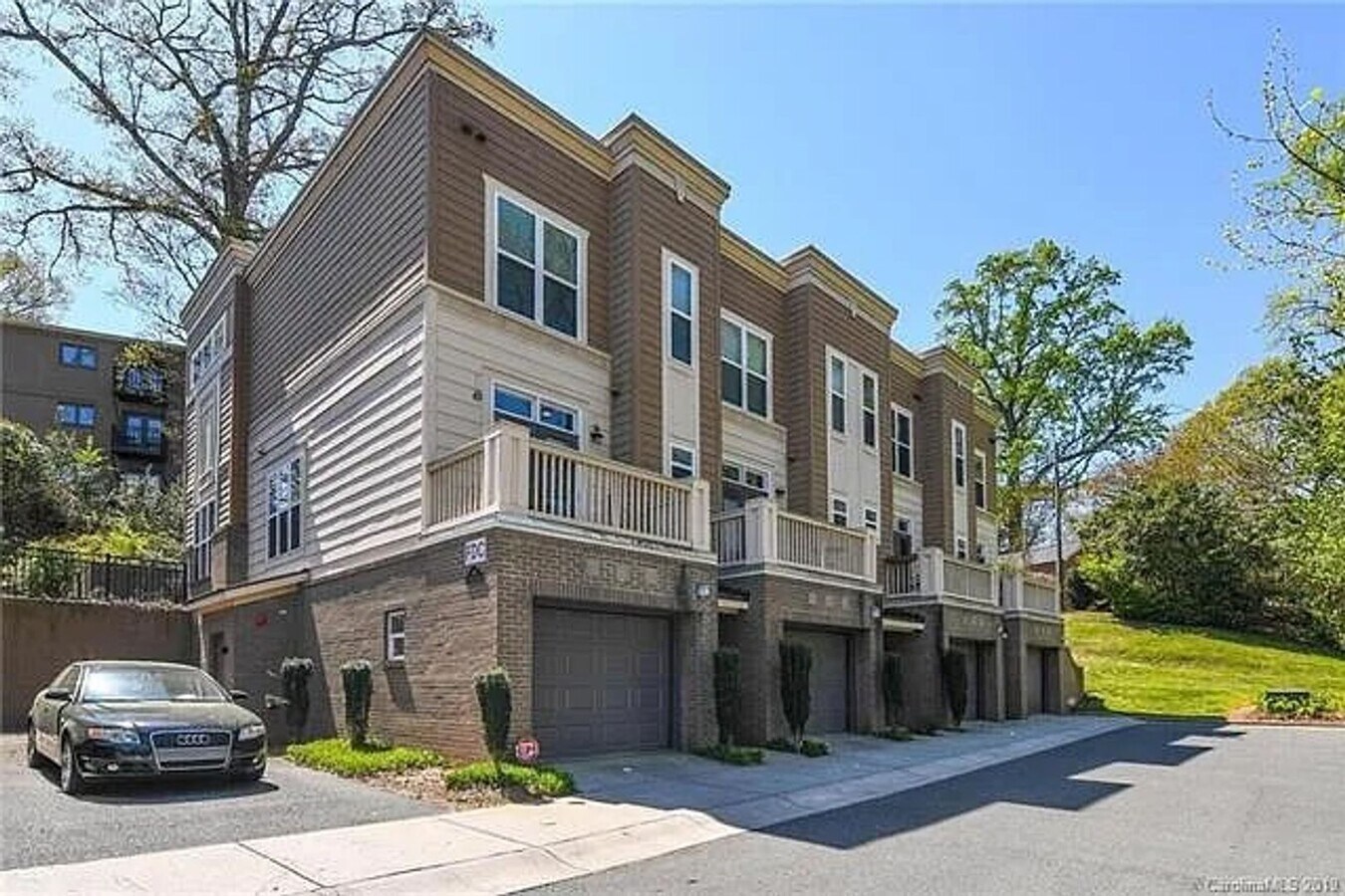 COMING SOON: Luxury Elizabeth Condo – Gate... - COMING SOON: Luxury Elizabeth Condo – Gate...