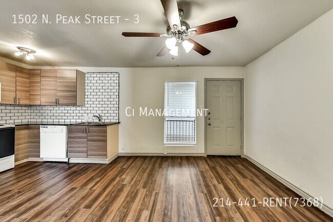 Photo - 1502 N Peak St Unidad 3