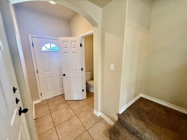 Photo - 5742 Golf Heights Unidad 5742 Golf Hts  2