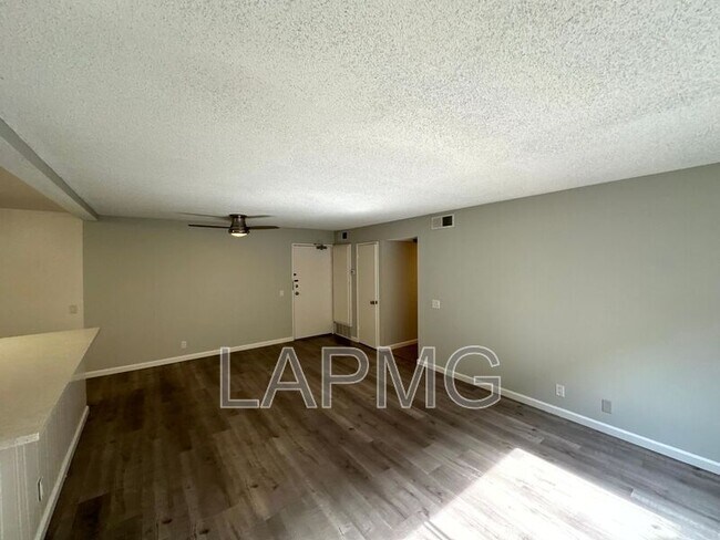 Photo - 829 N Bunker Hill Unit 2