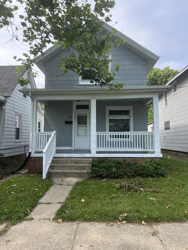 Building Photo - 1107 E Republic St Rental