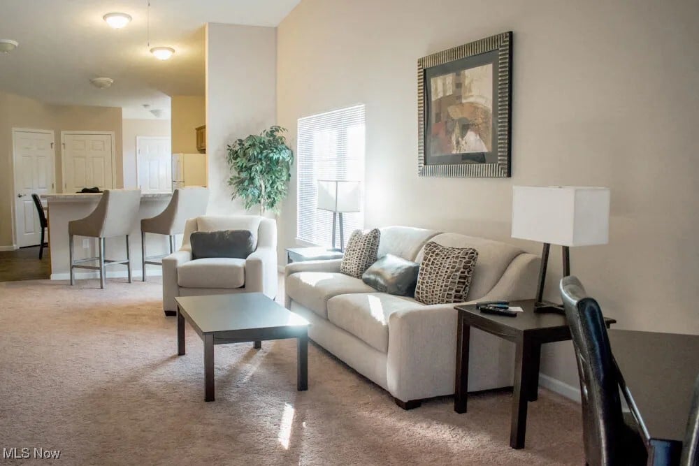 Photo - 276 Acacia Ln