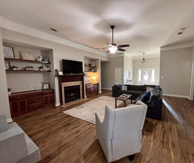 Photo - Spacious 4BR Home with Fireplace, Screened Porch & Privacy-Fenced Yard