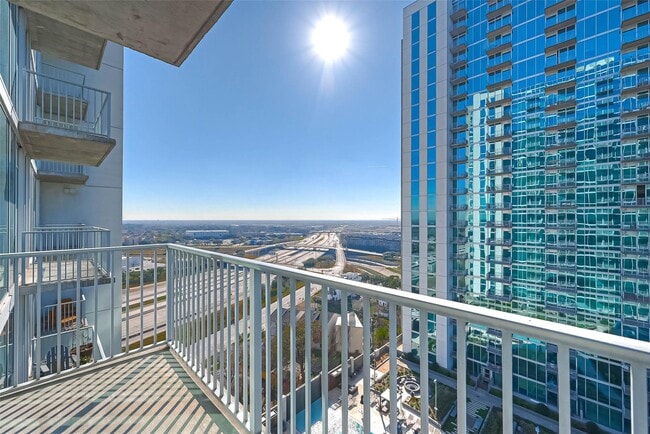 Photo - 5925 Almeda Rd Unit 11608