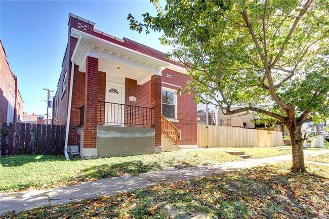 Building Photo - Fantastic 2bd/1ba home! Let yourself in!