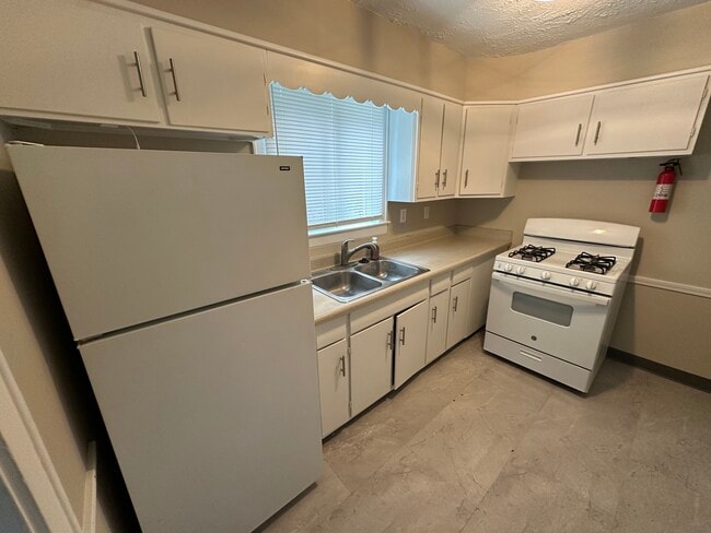 Photo - 2886 Norwood St