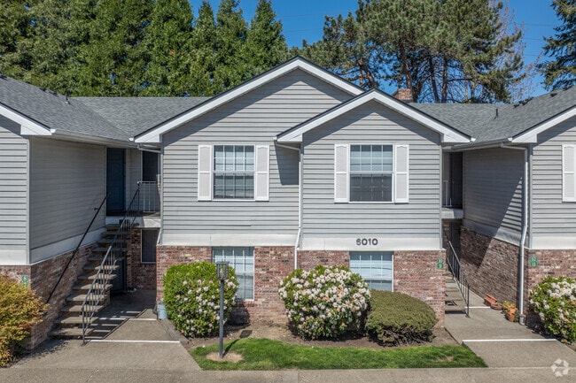 Building Photo - Fir Grove