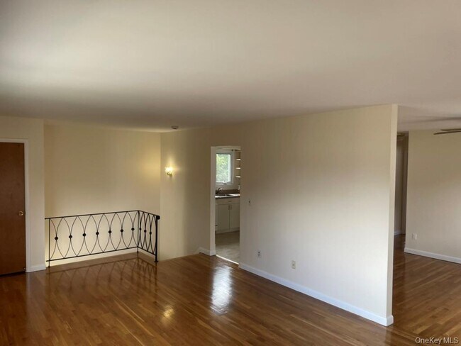 Photo - 33 Graywood Rd