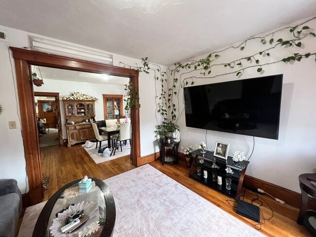 Photo - 47 Arlington St Unit 3
