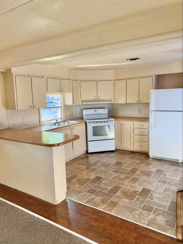 Building Photo - 6345 N Dona Ana Rd