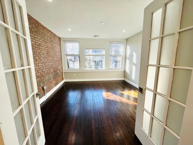 Photo - 597 Chapel St Unidad 2FR