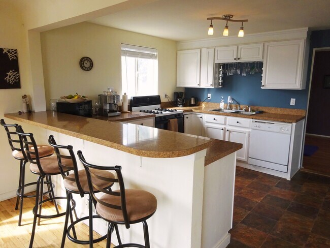 Photo - 1175 South Mariposa Street