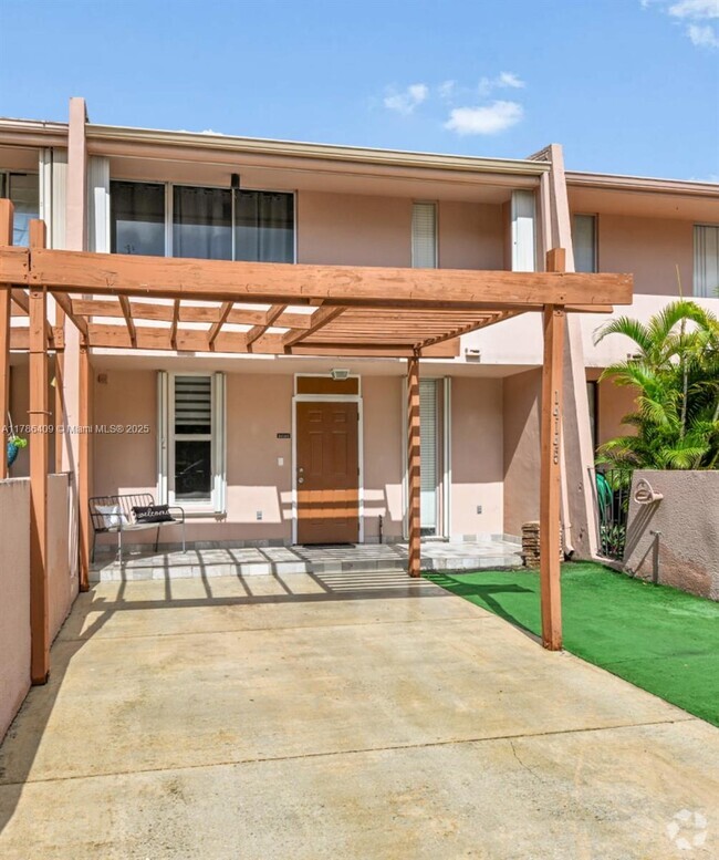 Building Photo - 14145 Kendale Lakes Cir Rental