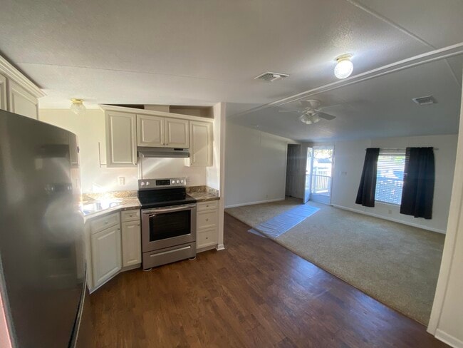 Photo - 3029 Crittenden Dr