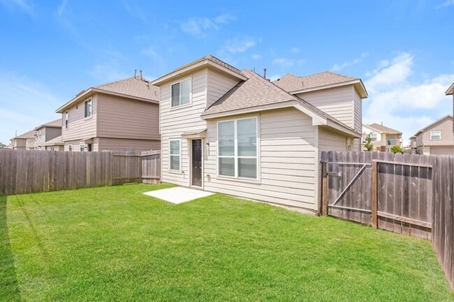 Photo - 5406 Hawksbury Creek Trail