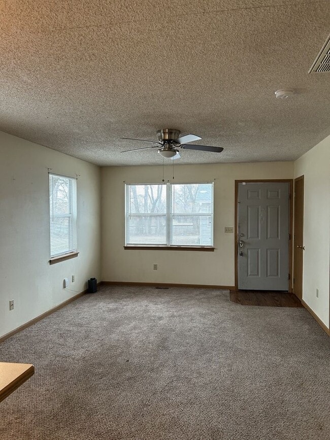 Photo - 810 E Jackson St Unidad 810 E Jackson Apt C