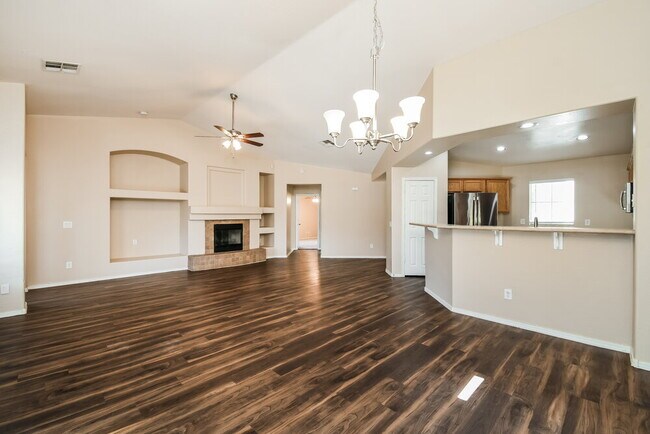 Photo - 2540 W Silver Streak Way