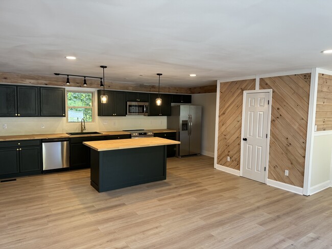 Photo - 49 Bayshore Dr Apartments Unit A