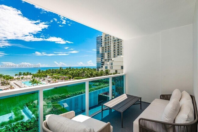 Building Photo - 2301 Collins Ave Unit 541
