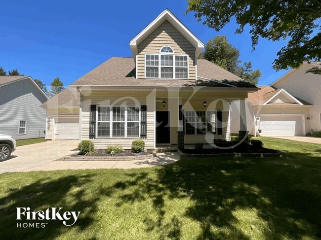 Building Photo - 15819 Robins Way