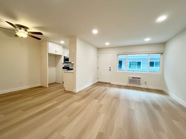 Building Photo - DRYDEN SQUARE APTS
