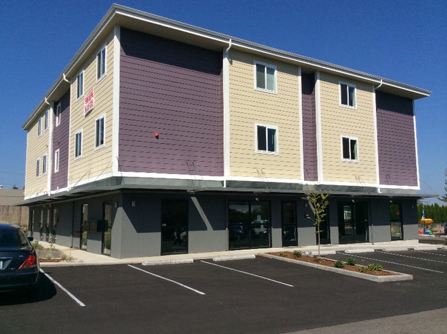 Building Photo - 4220 S 164th St Unit 3D Rental