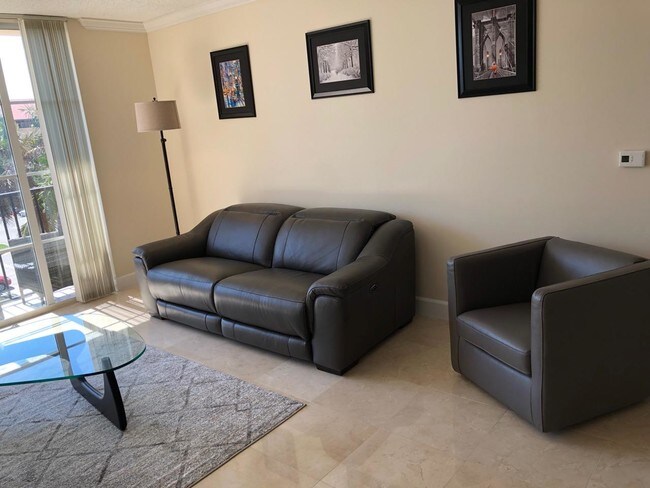 Photo - 651 Okeechobee Blvd Unit 401