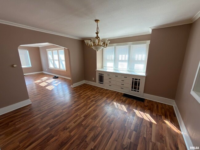 Photo - 1815 N Sheridan Rd