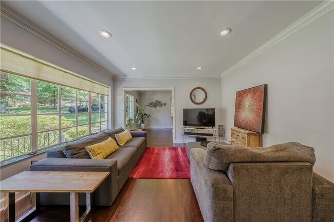 Photo - 1920 W Forrest Ave