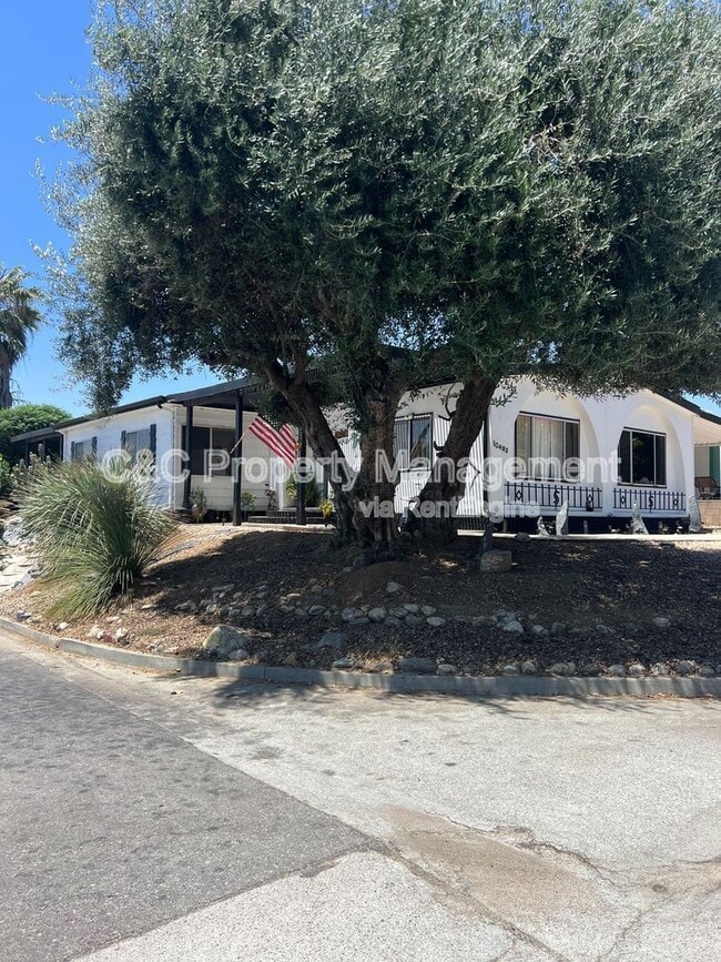 Building Photo - 10493 Overland Trail Rental